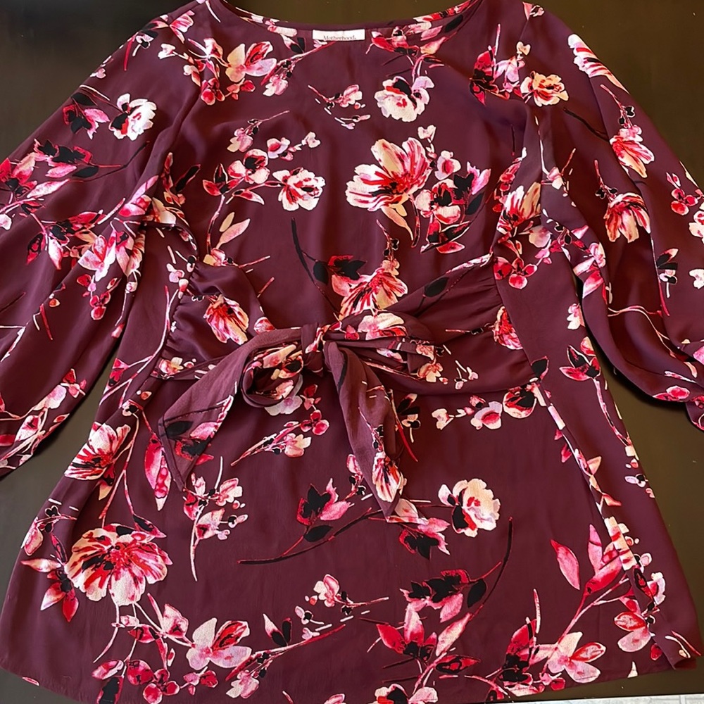 Burgundy Floral Motherhood Maternity blouse size L EUC